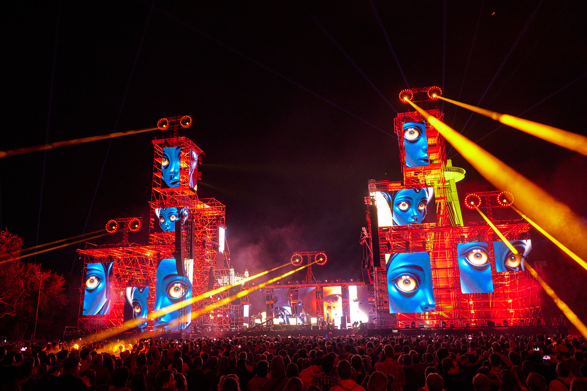 Jean-Michel Jarre live, lighting by Placing Shadows