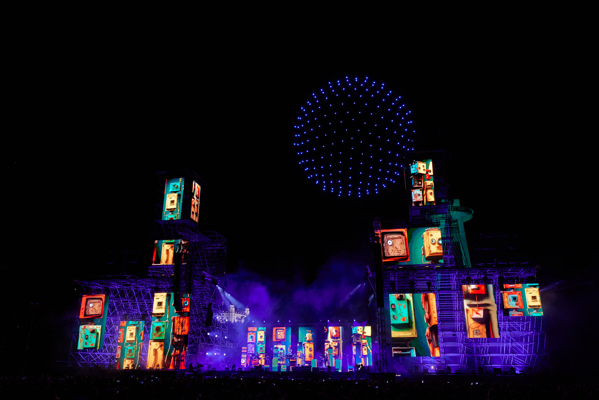 Jean-Michel Jarre live, lighting by Placing Shadows